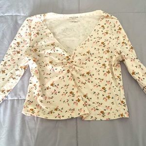 Cute Cream Floral Long Sleeve Crop Top